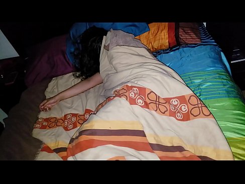 ❤️ Stepson ag bualadh lena leasmháthair óg agus í ina codladh. ️❌ Físeán porn ag porn % ga.xxxsexjav.ru%